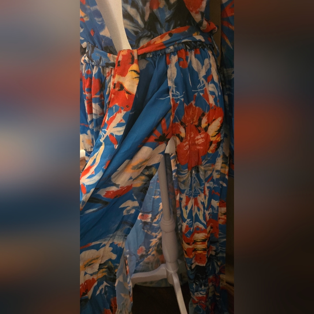Deep Blue Floral V-Neck Maxi Dress with Side Slit - Picture 4 of 6